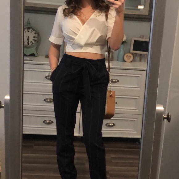 Tops - White Cropped Cross Front Shirt